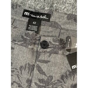 Travis Mathew Prestige Lifestyle Men XL poly Gray Floral Print Golfcore NEW‎